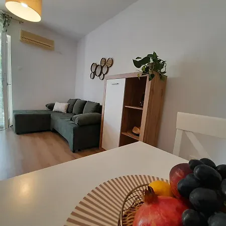 Apartment Pinia Lovran With Balcony & Free Parking Lovran