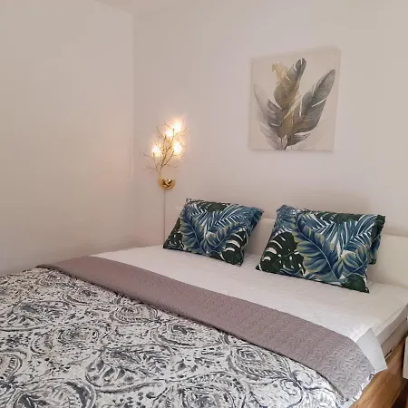 Apartment Apartment Pinia Lovran With Balcony & Free Parking Lovran