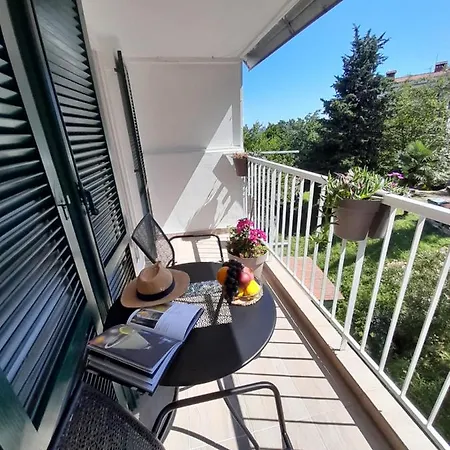Apartment Pinia Lovran With Balcony & Free Parking